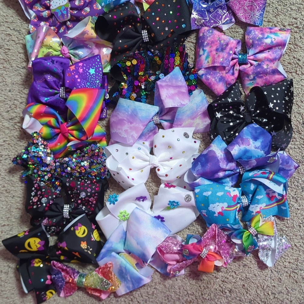 Jojo Siwa bows 27 in total - Picture 3 of 3